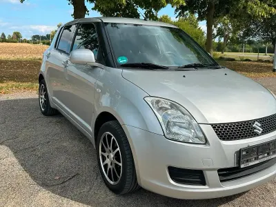 Gebraucht Suzuki Swift 92 PS (67 kW) 2009 Silber Kleinwagen