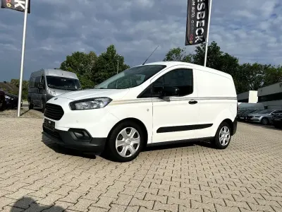 Gebraucht Ford Courier Trend 101 PS (74 kW) 2021 Frost weiss Van / Kleinbus