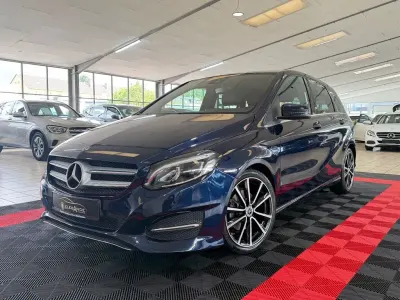 Gebraucht Mercedes 200 Edition 136 PS (100 kW) 2017 Blau Limousine
