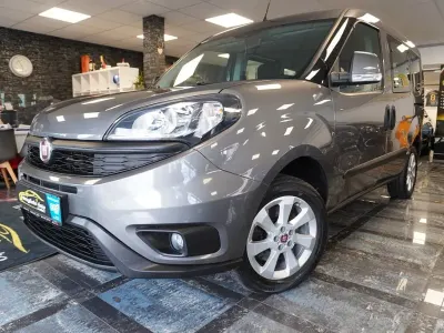 Gebraucht Fiat Doblò Lounge 95 PS (69 kW) 2019 Colore esterno (grau (met)) Van / Kleinbus