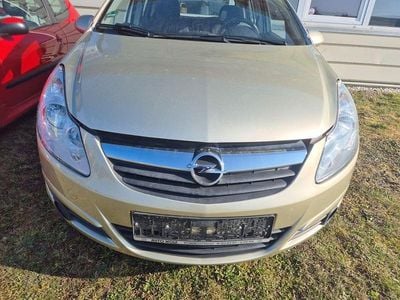 Usata Opel Corsa 92 CV (67 kW) 2009 Argento Utilitaria