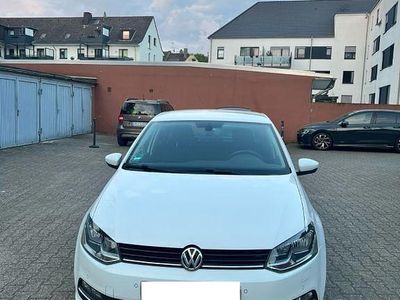 Gebraucht VW Polo Allstar 90 PS (66 kW) 2015 Weiß Limousine