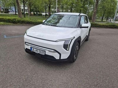 Schneeweis perleffekt Gebraucht 2025 Kia EV3 Earth SUV | 34.900 € (Fairer Preis)