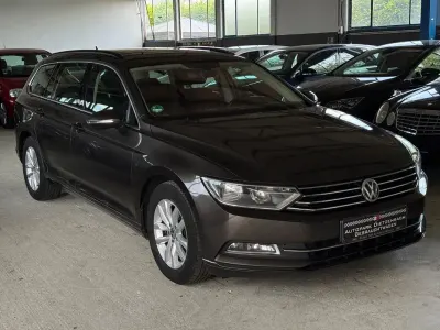 Gebraucht VW Passat 120 PS (88 kW) 2015 Braun Kombi
