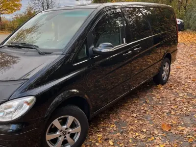Gebraucht Mercedes Viano 116 PS (85 kW) 2009 Schwarz Van / Kleinbus