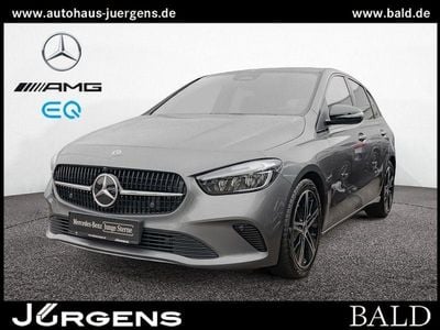 Grau Gebraucht 2024 Mercedes B200 Progressive Van / Kleinbus | 29.190 € (Guter Preis)