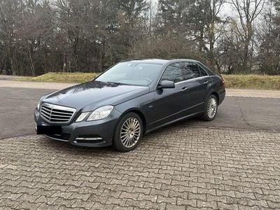 Gebraucht Mercedes E250 204 PS (150 kW) 2012 Grau Limousine