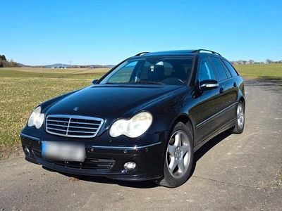 Gebraucht Mercedes C220 Avantgarde 150 PS (110 kW) 2005 Schwarz Kombi