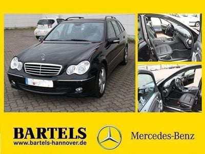 Schwarz metallic Gebraucht 2006 Mercedes C320 Avantgarde Kombi | 10.990 €