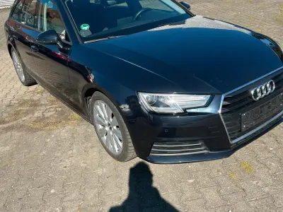 Gebraucht Audi A4 150 PS (110 kW) 2017 Blau Kombi