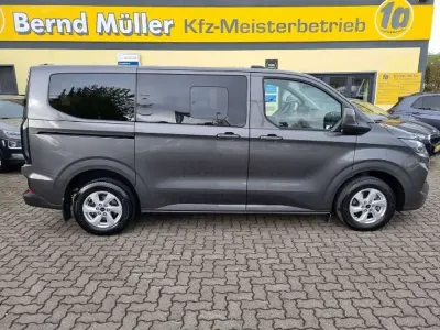 Gebraucht Ford Transit Custom 136 PS (100 kW) 2025 Magneticgrau (metallic) Van