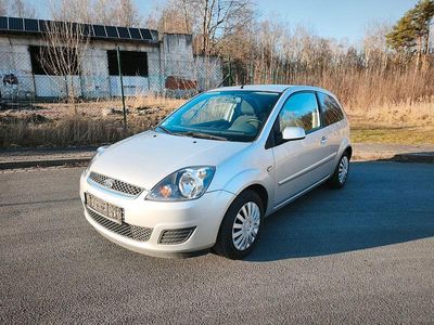 Silber Gebraucht 2007 Ford Fiesta Fun X Limousine | 2.190 € (Fairer Preis)