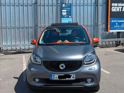 Gebraucht Smart ForFour Edition Blackbuster 71 PS (52 kW) 2015 Silber Kleinwagen
