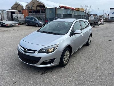 Usata Opel Astra Exklusiv 116 CV (85 kW) 2016 Argento Station wagon
