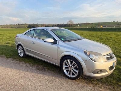 Gebraucht Opel Astra Cabriolet 140 PS (102 kW) 2006 Silber Cabrio