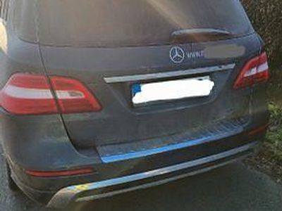 Gebraucht Mercedes ML350 Edition 1 258 PS (189 kW) 2012 Grau SUV