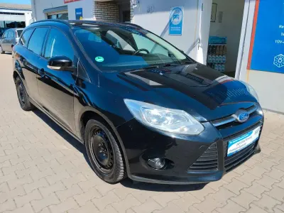 Gebraucht Ford Focus SYNC Edition 101 PS (74 kW) 2014 Schwarz Kombi