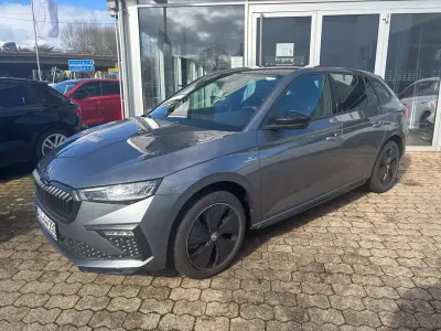 Gebraucht Skoda Scala Monte Carlo 150 PS (110 kW) 2026 Graphitegrau metallic Kleinwagen
