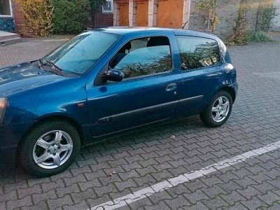 Gebraucht Renault Clio II 58 PS (42 kW) 2002 Blau Kleinwagen