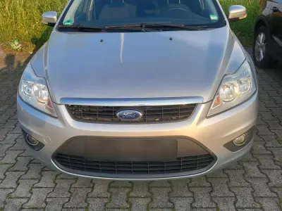Gebraucht Ford Focus 101 PS (74 kW) 2009 Silber Kombi