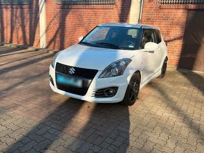 Begagnad Suzuki Swift Sport 136 HK (100 kW) 2011 Vit Halvkombi