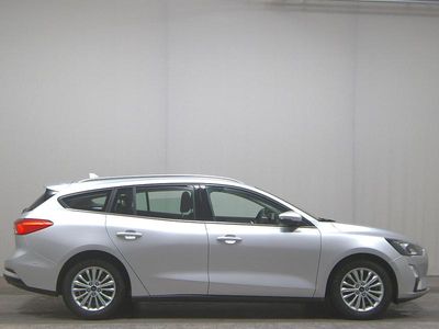 Gebraucht Ford Focus Titanium 125 PS (91 kW) 2021 Silber Kombi