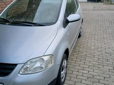 Używany VW Fox 55 KM (40 kW) 2008 Srebrny Hatchback
