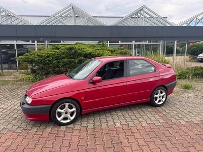 Gebraucht Alfa Romeo 146 Ti 150 PS (110 kW) 1997 Rot Kleinwagen