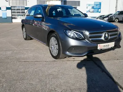 Gebraucht Mercedes E220 Avantgarde 194 PS (142 kW) 2017 Grau Limousine