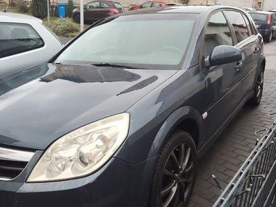 Blau Gebraucht 2007 Opel Signum Edition Kleinwagen | 550 € (Guter Preis)