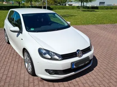 Occasion VW Golf VI Highline 105 ch (77 kW) 2011 Blanc Citadine