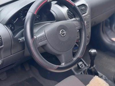 Gebraucht Opel Corsa 75 PS (55 kW) 2004 Silber Kleinwagen