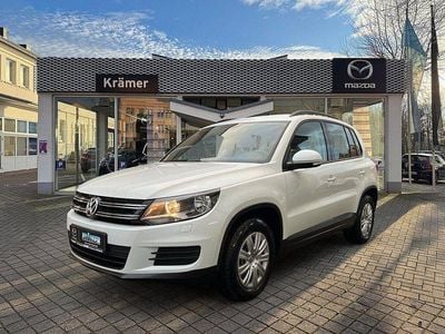 Weiß Gebraucht 2015 VW Tiguan Trendline SUV | 14.590 € (Etwas zu teuer)
