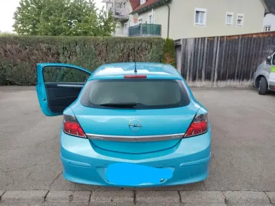 Gebraucht Opel Astra GTC Sport 116 PS (85 kW) 2010 Blau Limousine