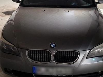 Gebraucht BMW 523 190 PS (139 kW) 2006 Grau Limousine