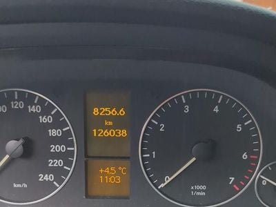 Schwarz Gebraucht 2012 Mercedes A160 Van / Kleinbus | 4.290 € (Guter Preis)