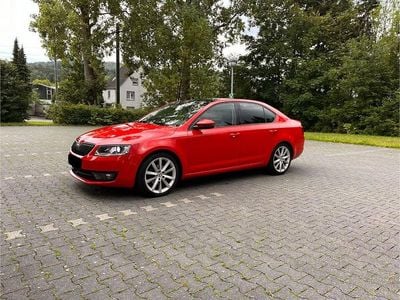 Rot Gebraucht 2013 Skoda Octavia Elegance Limousine | 10.500 € (Fairer Preis)