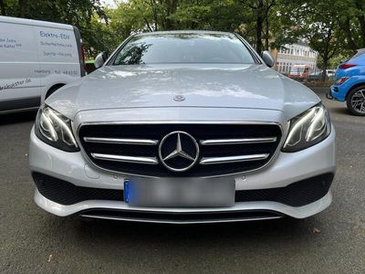 Mercedes E200