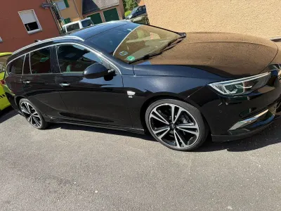 Gebraucht Opel Insignia Innovation 260 PS (191 kW) 2018 Schwarz Kombi