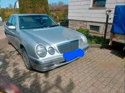 gebraucht Mercedes E200 