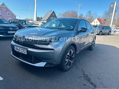 Neu Citroën C4 136 PS (100 kW) 2025 Grau Limousine