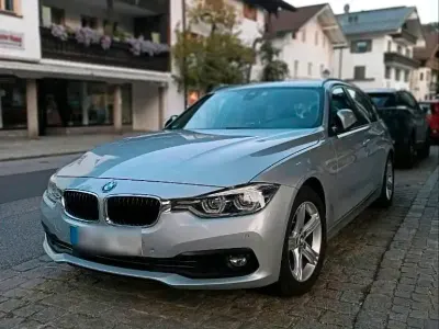 Gebraucht BMW 320 163 PS (119 kW) 2019 Silber Kombi