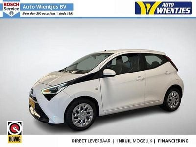 Gebraucht Toyota Aygo X-play 72 PS (52 kW) 2020 Weiß Kleinwagen