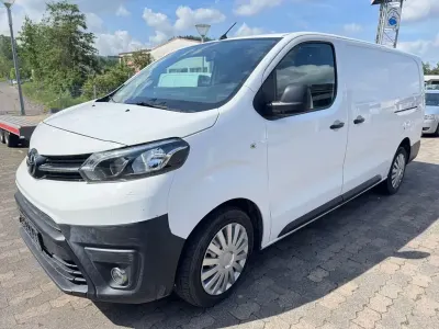 Gebraucht Toyota Proace Comfort 150 PS (110 kW) 2017 Weiß Van / Kleinbus