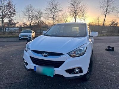 Gebraucht Hyundai ix35 135 PS (99 kW) 2015 Weiß SUV