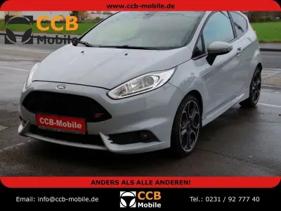 Używany Ford Fiesta ST200 200 KM (147 kW) 2017 Szary Hatchback