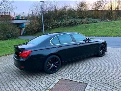 BMW 730