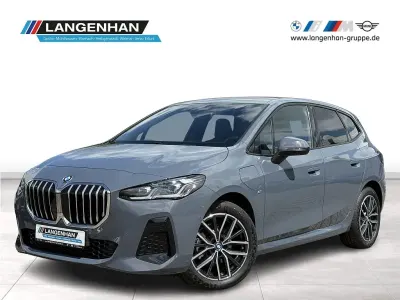 Gebraucht BMW 225 M Sport 245 PS (180 kW) 2023 Grau Van / Kleinbus