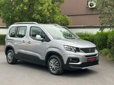 Gebraucht Peugeot Rifter Allure 102 PS (75 kW) 2021 Grau Van / Kleinbus