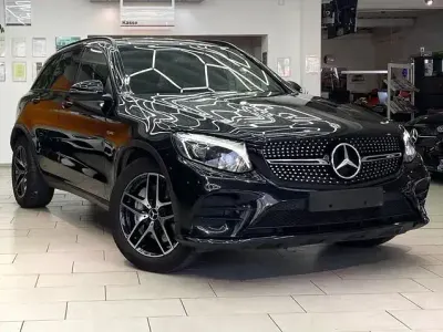Używany Mercedes GLC43 AMG Sport 367 KM (269 kW) 2018 Czarny SUV